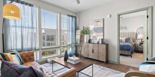 District Midtown Gallery 14