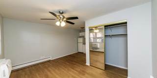 4610 N Dover St Gallery 4