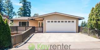 Versatile 5 Bedroom Retreat with Office and Outdoor Living in Burien Gallery 1