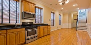 3 Story Condo w/ Loft in Bloomingdale NW!! Walking Distance to 2 Metros! Gallery 9