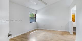104 NW 98th Ter Gallery 18
