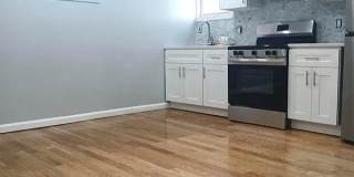 31 Jackson Avenue Gallery 1