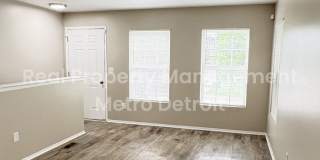 CONVENIENT CONDO LIVING Gallery 3