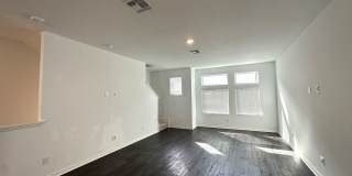 Available 8/10!! Luxury 3 story townhouse in the heart of Laureate Park Available 8/10!! Luxury 3 story townhouse in the heart of Laureate Park Gallery 14