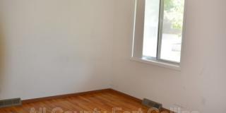 1208 Baker Street Gallery 7