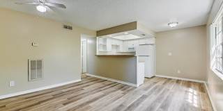 Green Oaks Gallery 1