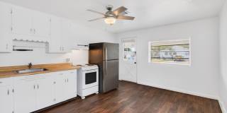 506 N Broadway unit: A Gallery 6