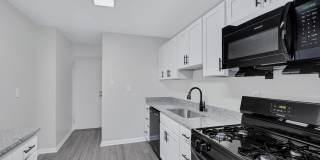 The Warwick Gallery 13