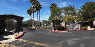 3 Bedroom Condo - Gated - Summerlin - Detached Garage- New Carpet Gallery 22