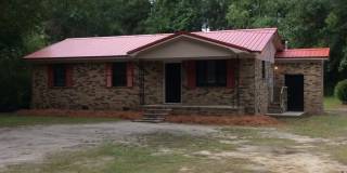 3 Bedroom Brick Home Gallery 1