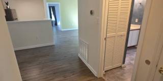 1055 GARDENVIEW Loop Gallery 22