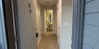 Short-mid term housing, furnished condo 2 bed/2 bath walking distance to Pearl St., CU and close to Hiking and Biking Gallery 42