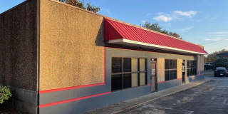 1425 S University Ave Gallery 1