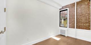 220 E 70th St Gallery 5