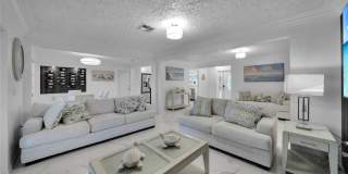 2758 Bruce Street Gallery 11