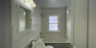 HM 1608 E 12th St - For Sale Chris McDaniel Gallery 5