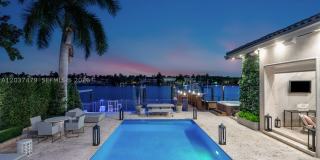 176 S Hibiscus Drive Gallery 3