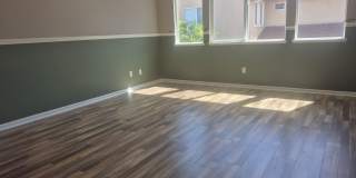 Beautiful 4 Bedroom 2.5 Bath with loft Gallery 24