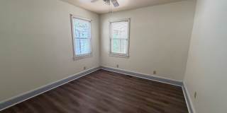 2 Bed 1 Bath Home Gallery 8