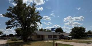 Nice 2 bed/1 bath duplex with backyard in Moore for rent! Gallery 4