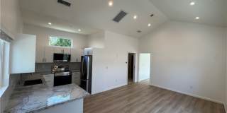 5032 Serrania Avenue Gallery 2