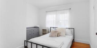 420 Wayland Avenue Gallery 16