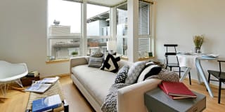 The Pearl Apartments Gallery 17