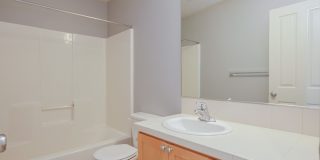 Fabulous 3 BD* 2.5 BA In Popular Arbor Reserve Townhome Community! **Minutes From Tanasbourne Shopping Center** Spectacular Location!* Gallery 18