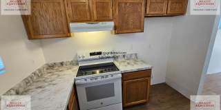 2 story Condo with 2 bedrooms a loft and 2 1/2 baths Gallery 27