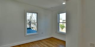 515 11TH Street SE Gallery 30