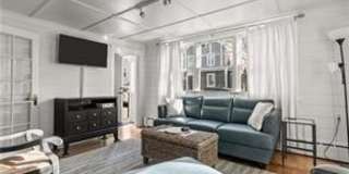 14 Dearborn Street Gallery 5