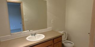 3 Story ~ 3 Bed/3 Bath Townhome in Parkview Village! Gallery 21