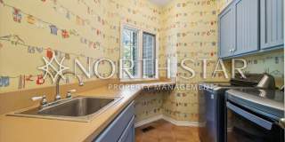 Elegant Corner-Lot Living Near Lakeridge High School Gallery 36
