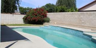 North West Home with Solar and Pool for Rent Gallery 26