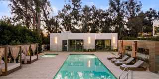 505 S Barrington Ave unit: 106 Gallery 33