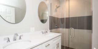 1448 W Chicago Ave Gallery 9