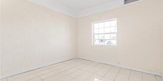 2204 S 15th Street Gallery 10