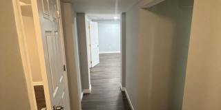 Amazing 6 Bedroom 2 Bathroom home with dual driveways Gallery 23