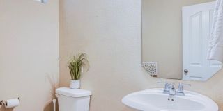 Westside area for Short or Long Term Rental (Completely Furnished) Beautiful 3 bed/2.5 baths plus Office space Gallery 23