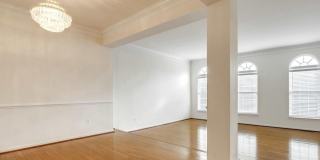 25859 KIRKWOOD Square Gallery 5