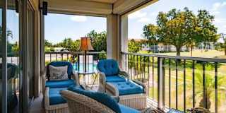 **FREE GOLF**CHARMING - FURNISHED SEASONAL RENTAL**2 BEDS/2 BATHS**NEAR DOWNTOWN NAPLES** Gallery 1