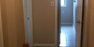 Beautifully Renovated Home in South Side Flats Gallery 13