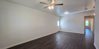 5401 Rose Garden Lp (A/B) Gallery 4