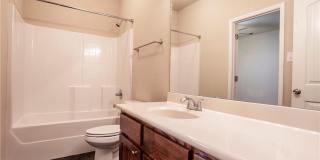 323 French Ave – Fully Furnished 5 Bed / 4 Bath Near Baylor Gallery 12