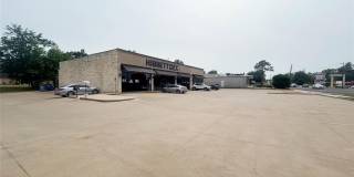 610 E Tyler Street Gallery 15