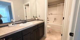 Beautiful 5 Bedroom with Den/Office and Large Bonus Room in Bethany Ridge!!! Gallery 15