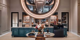 The Hadley Gallery 34