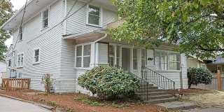 812 SW 11th St unit 3 (house) Gallery 1