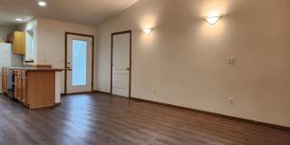 240 Poplar Street Gallery 1