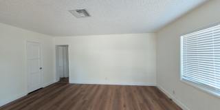 Charming Burbank Retreat with Spacious Yard & Modern Comforts Gallery 7